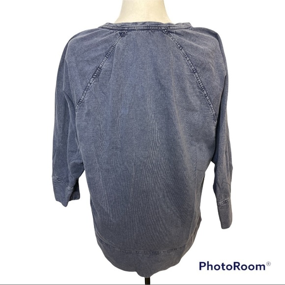 LUCKY lotus embroidered appliquee 3/4 sleeve heavy knit top sz L navy acid wash - Picture 4 of 6